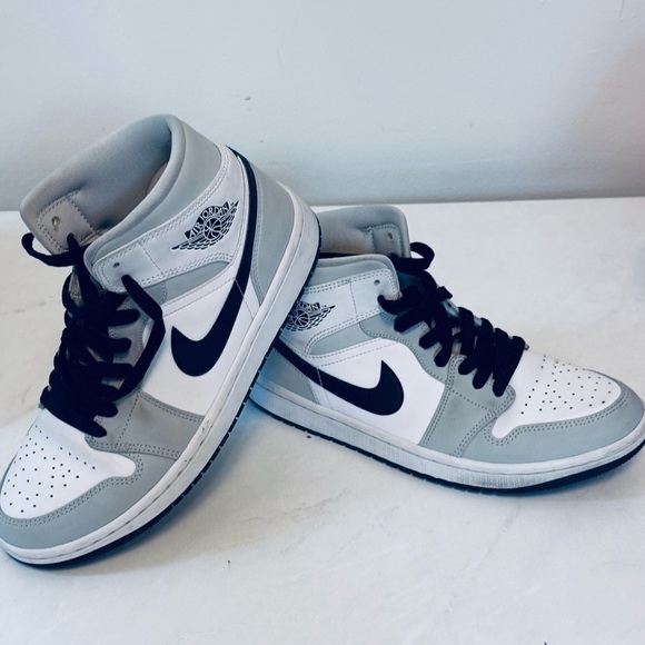 Nike Air Jordan Gray and White High-Tops - Picture 5 of 12